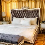 Hoang Trieu Hotel